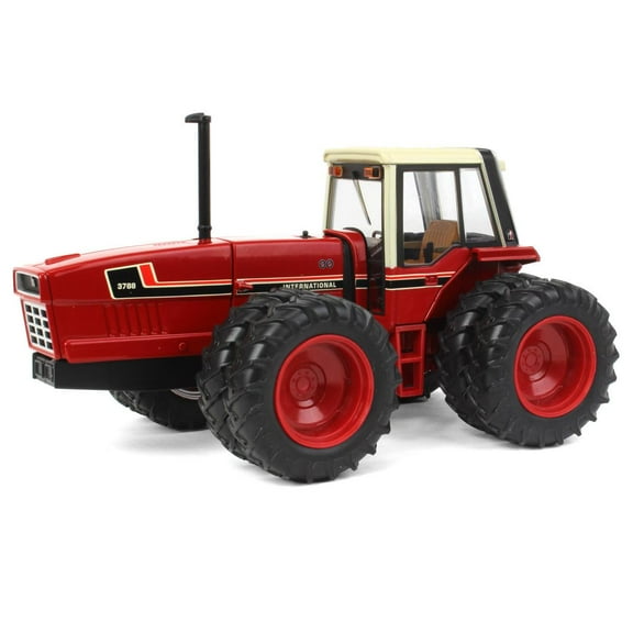 ERTL 1/32 International Harvester 3788 2 2 with Front & Rear Duals, 44322