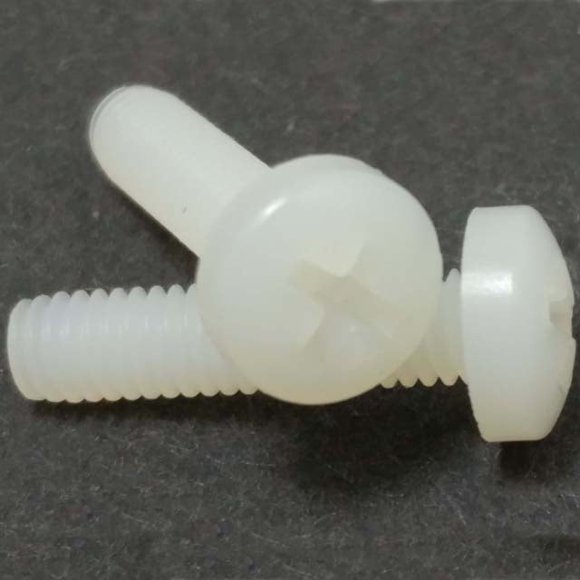 030050P025 - Vis NYLON Métrique M3X.5X25MM PH (6 pcs/pkg)