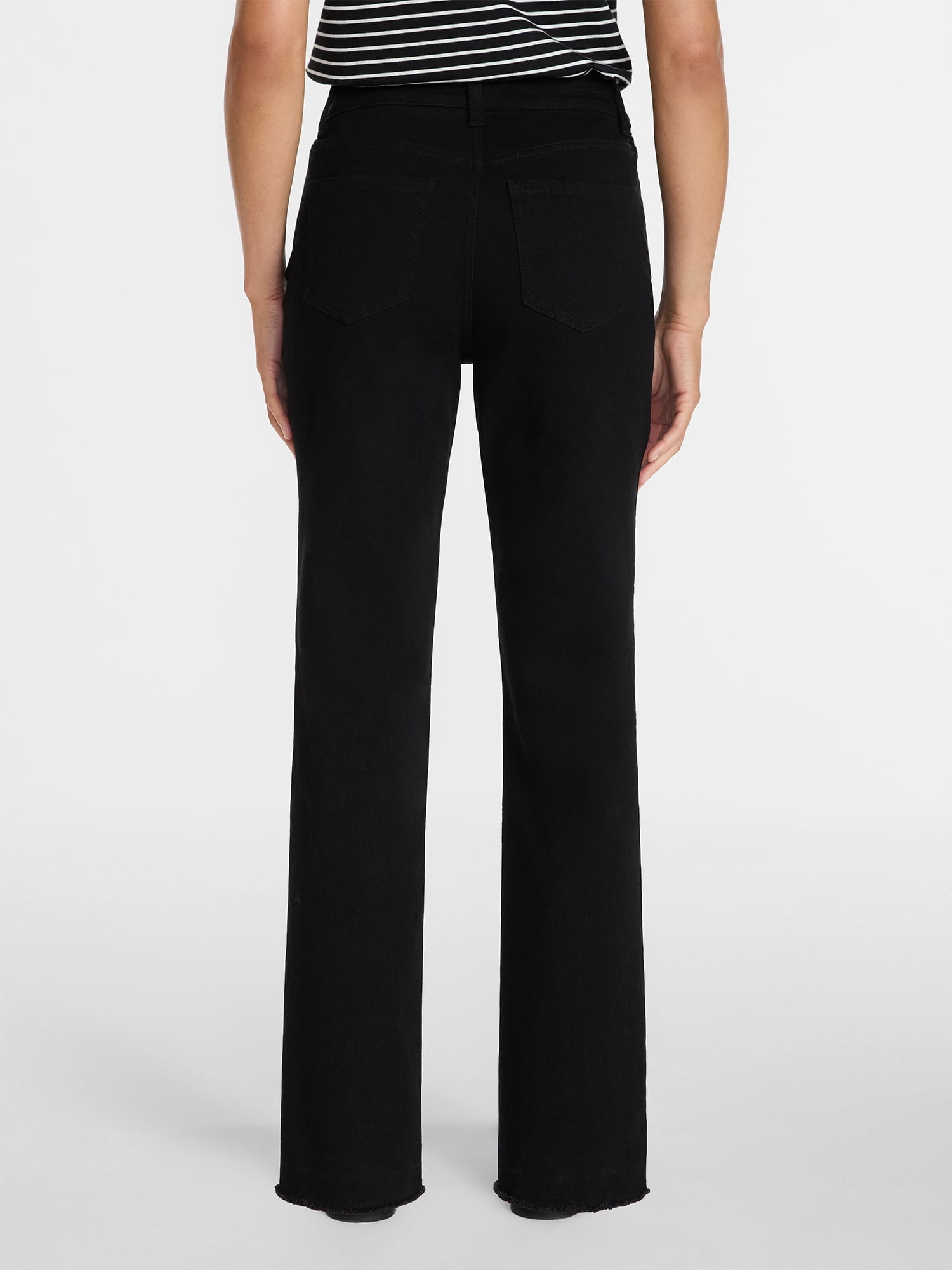 Time and Tru Women's High Rise Straight Leg Jeans with Raw Hem, 27.5” Inseam, Sizes 0-22
