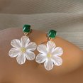 thumbnail image 2 of Pendientes de aguja de plata S925 con forma de flor y diseño de nicho, pendientes dulces de color blanco puro para mujer, 2 of 6