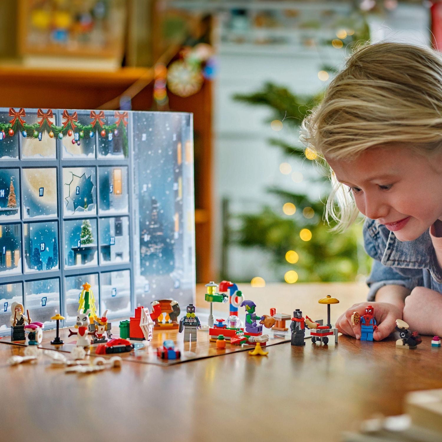 LEGO Super Heroes Marvel Le calendrier de l'Avent Spider-Man 2024 76293 Ensemble de construction (246 pièces)