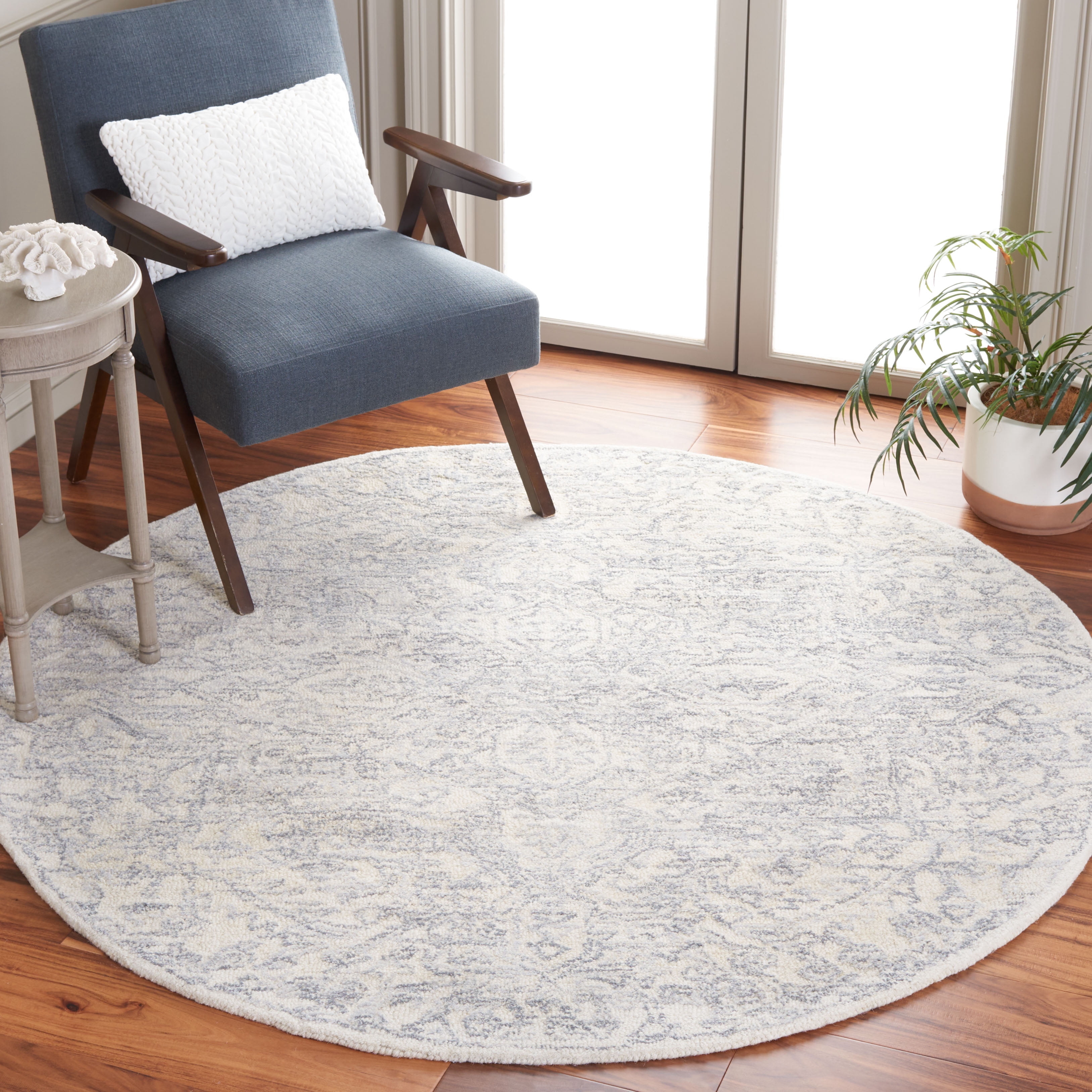SAFAVIEH Metro Dimitri Medallion Area Rug, Ivory/Grey, 6' x 6' Round