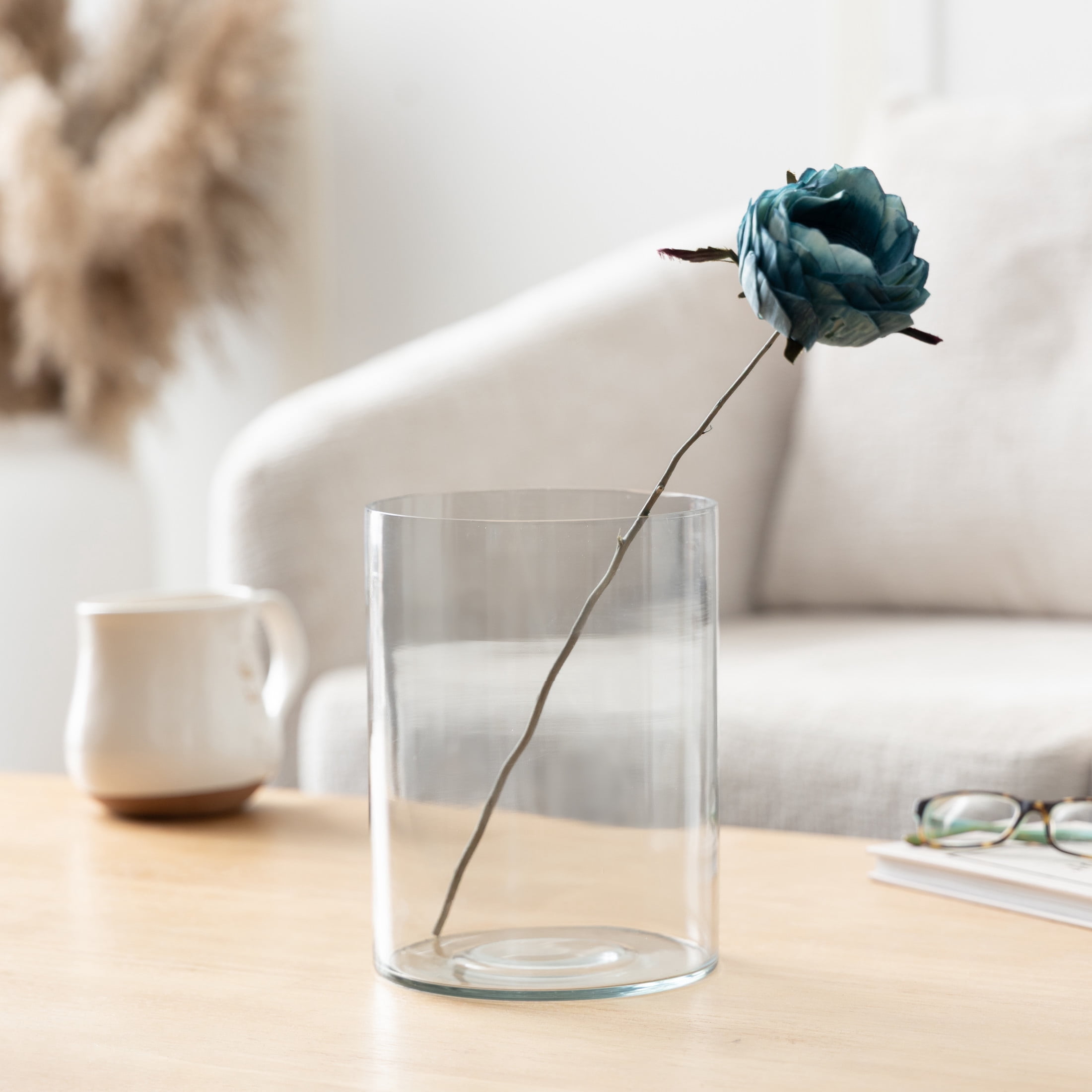 DecMode 8" Wide Glass Vase
