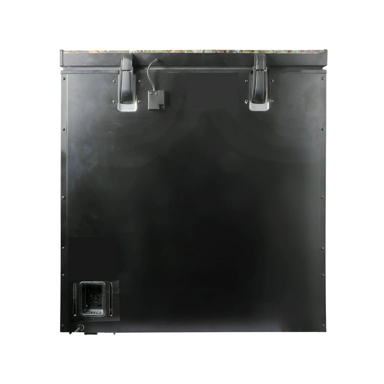Mossy Oak 7-cu ft Manual Defrost Chest Freezer (Camouflage