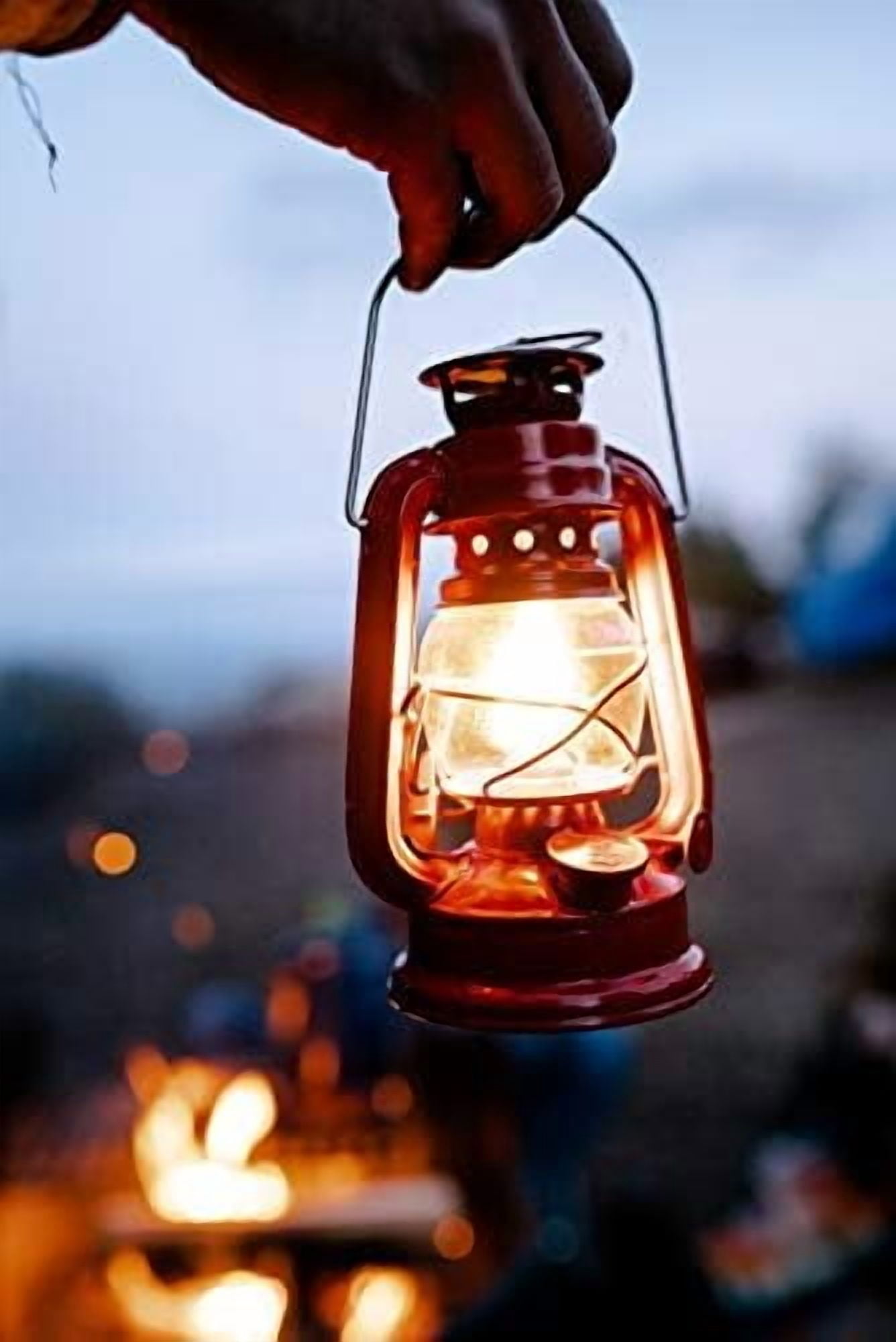 12" Hurricane Lantern