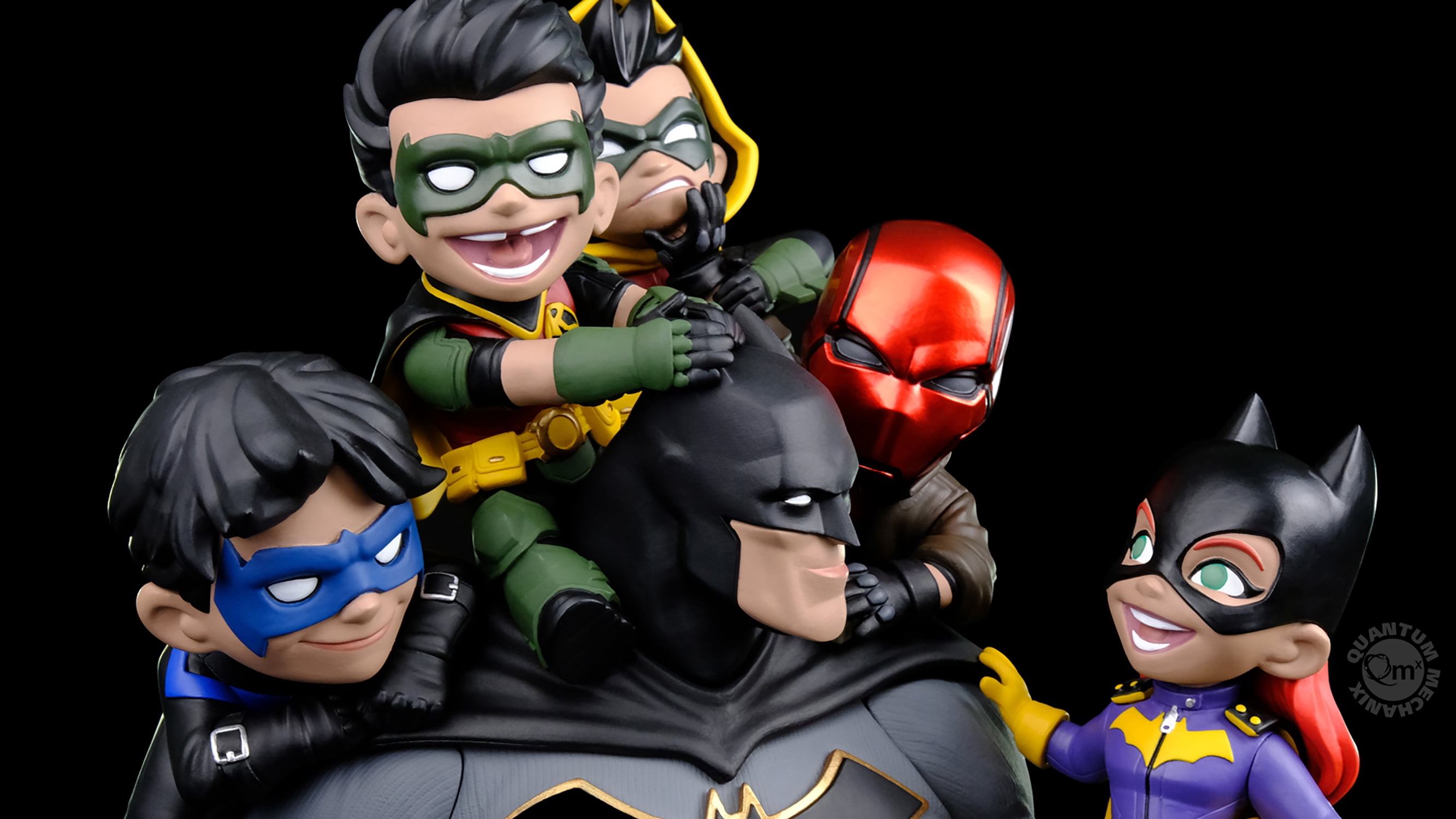 Quantum Mechanix DC Comics Batman: Family Limited Edition 15 Inch
