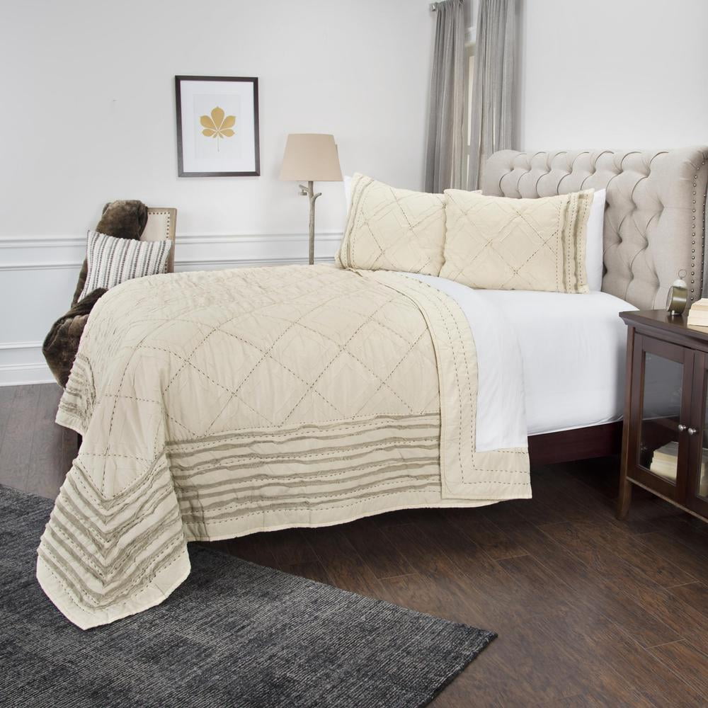 Rizzy Home 90" x 92" Quilt