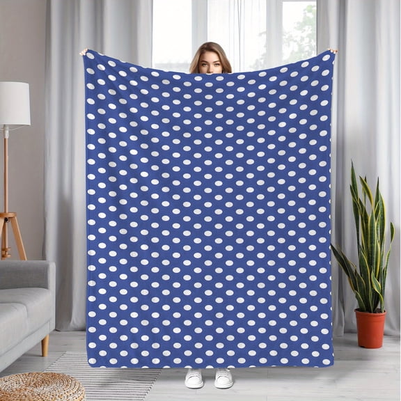 Soft Plush Polka Dot Throw Blanket Lightweight Warm Comfort Perfect for Bedroom Sofa Car Ideal Birthday & Christmas Gift Home Kitchen Bedding