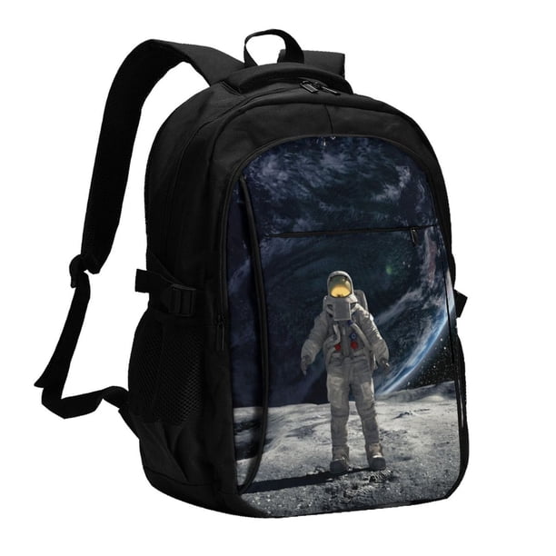 Balery Astronaut Standing In The Moon Mochila con carga USB para hombre y mujer - Mochila impermeable y antirrobo para portátil con puerto USB para viajes, trabajo, estudios y universidad