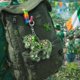 thumbnail image 5 of Llavero acrílico del Día de San Patricio con colgante de trébol verde, 5 of 9