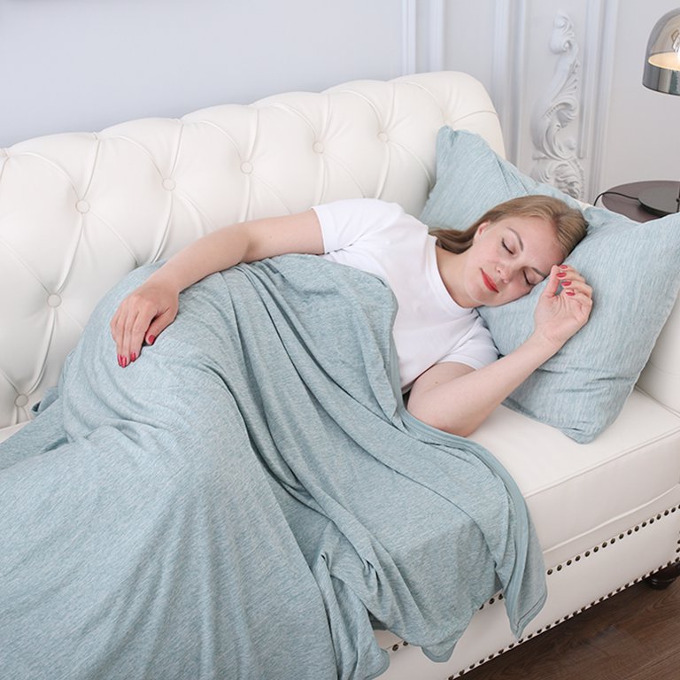 Twin Size Cooling Blanket For Hot Sleepers Lightweight Summer Cold Thin  Blankets For Sleeping Hot Flashes Night Sweats Soft Blanket For Bed -  Walmart.com