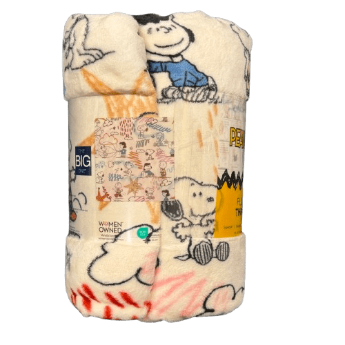 Peanuts Snoopy  Oversized Supersoft Plush Throw Blanket