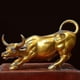 thumbnail image 3 of Estatua de toro de latón Feng Shui para la fortuna, escultura de toro de cobre dorado que representa el éxito profesional., 3 of 4