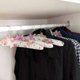 thumbnail image 2 of Ganchos Acolchadas para Ropa de Mujer, Ganchos Florales, Ganchos sin Hombros para Adultos, Ganchos Acolchadas para Suéteres, Vestidos, Trajes (Paquete de 5), 2 of 8