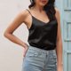 thumbnail image 4 of Playeras,Blusas y Tops,Ropa para Mujer Camisetas de tirantes Camisola de satén de seda para mujer, camisola de Color sólido, camiseta, camiseta sin mangas, cuello en V, tirantes finos (Black, XL), 4 of 7