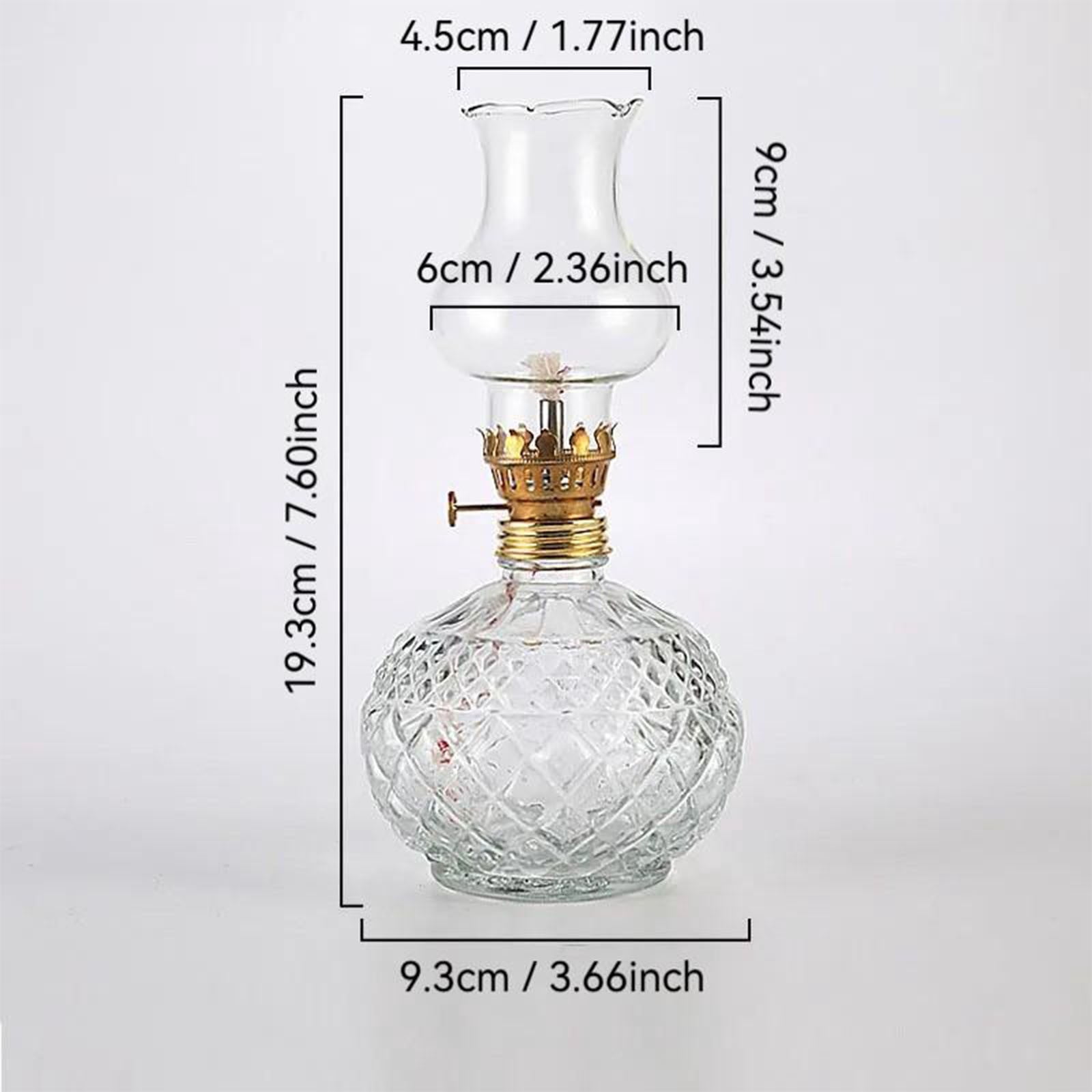 Vintage Style Oil Lamp with Glass Candle Holder, Vintage Glass Kerosene Lamp Lantern, Retro Glass Clear Kerosene Lamp Lantern, Clear Hurricane Oil Lamps for Table Centerpiece, Wedding Decor