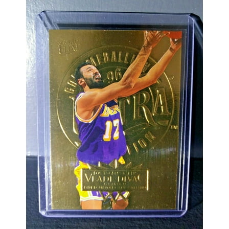 1995-96 Vlade Divac Fleer Ultra Gold Medallion #88 Basketball Card