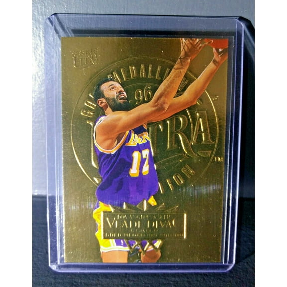 1995-96 Vlade Divac Fleer Ultra Gold Medallion #88 Basketball Card