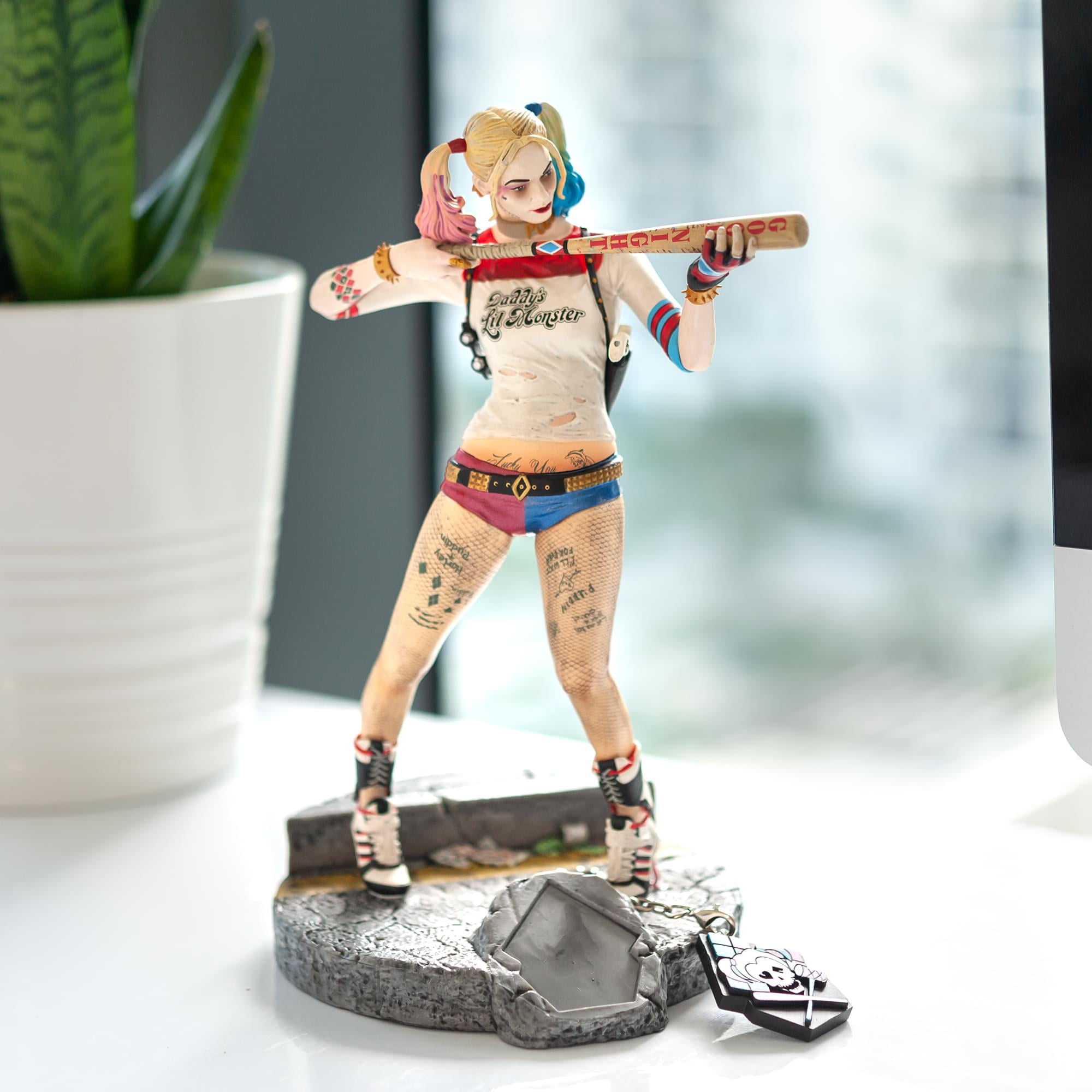 ハーレイクイン FINDERS KEYPERS Suicide Squad Harley Quinn 10-Inch Finders Keypers Statue