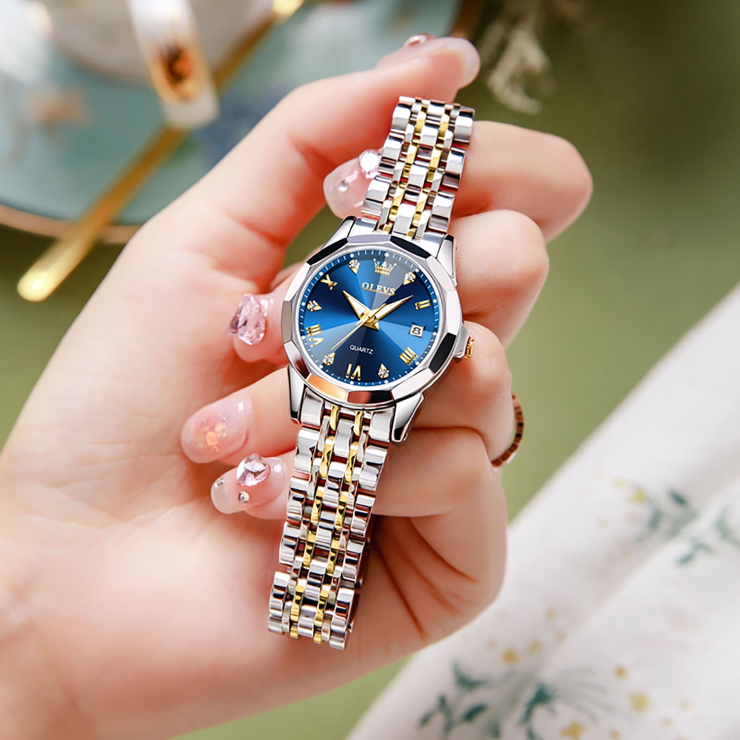 women's day date watch