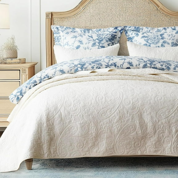 EVERGRACE 100% Cotton Paisley Quilt Set, Queen Size 3 Piece Set – Prewashed Lightweight Bedspread with 2 Shams, Soft & Breathable Matelasse Coverlet for All-Season Comfort, Ivory Cream