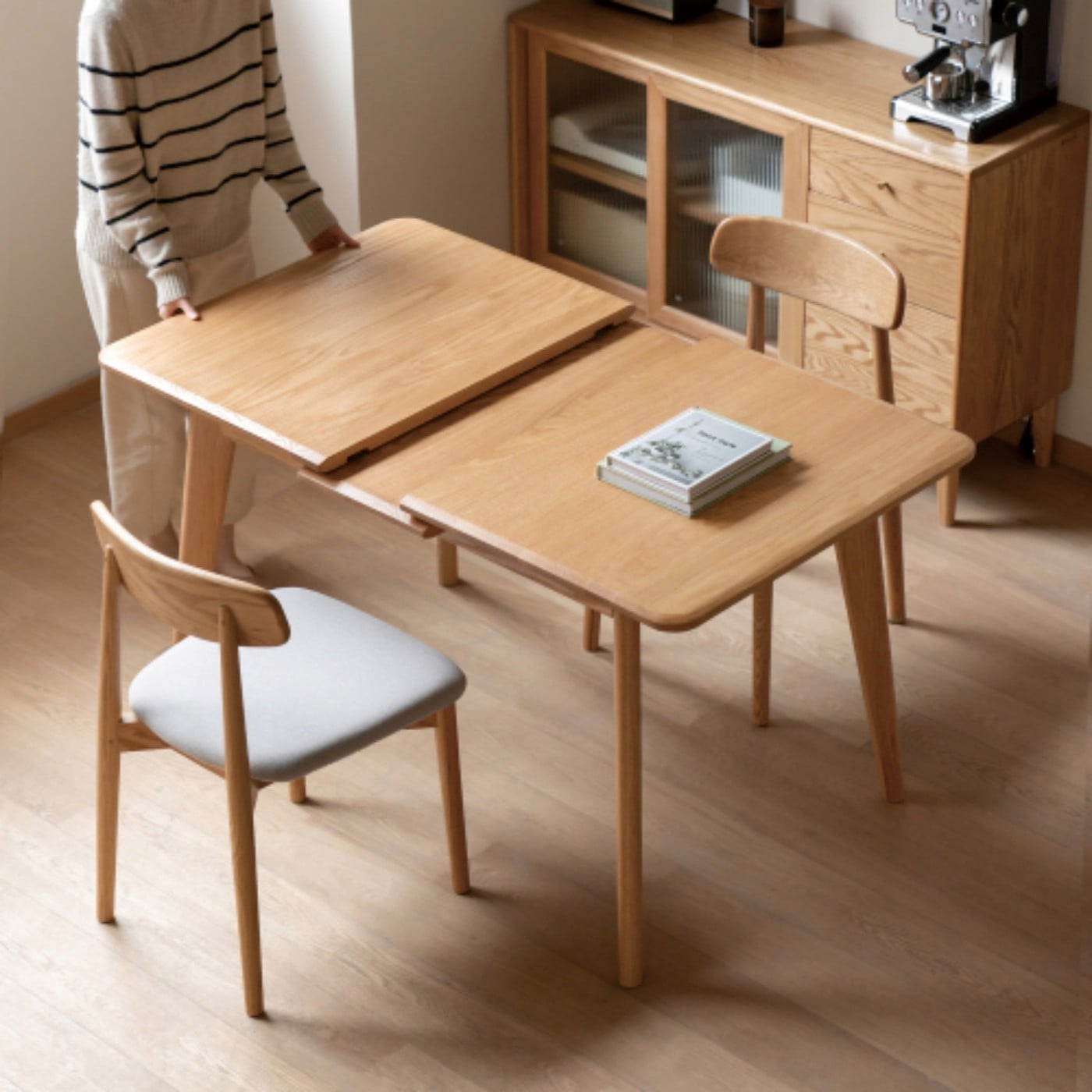 Extendable Solid Oak Dining Table, 47.2"-59.1" Modern Farmhouse Wood Kitchen Table with White Sintered Stone Top, Seats 6-8, Light Oak