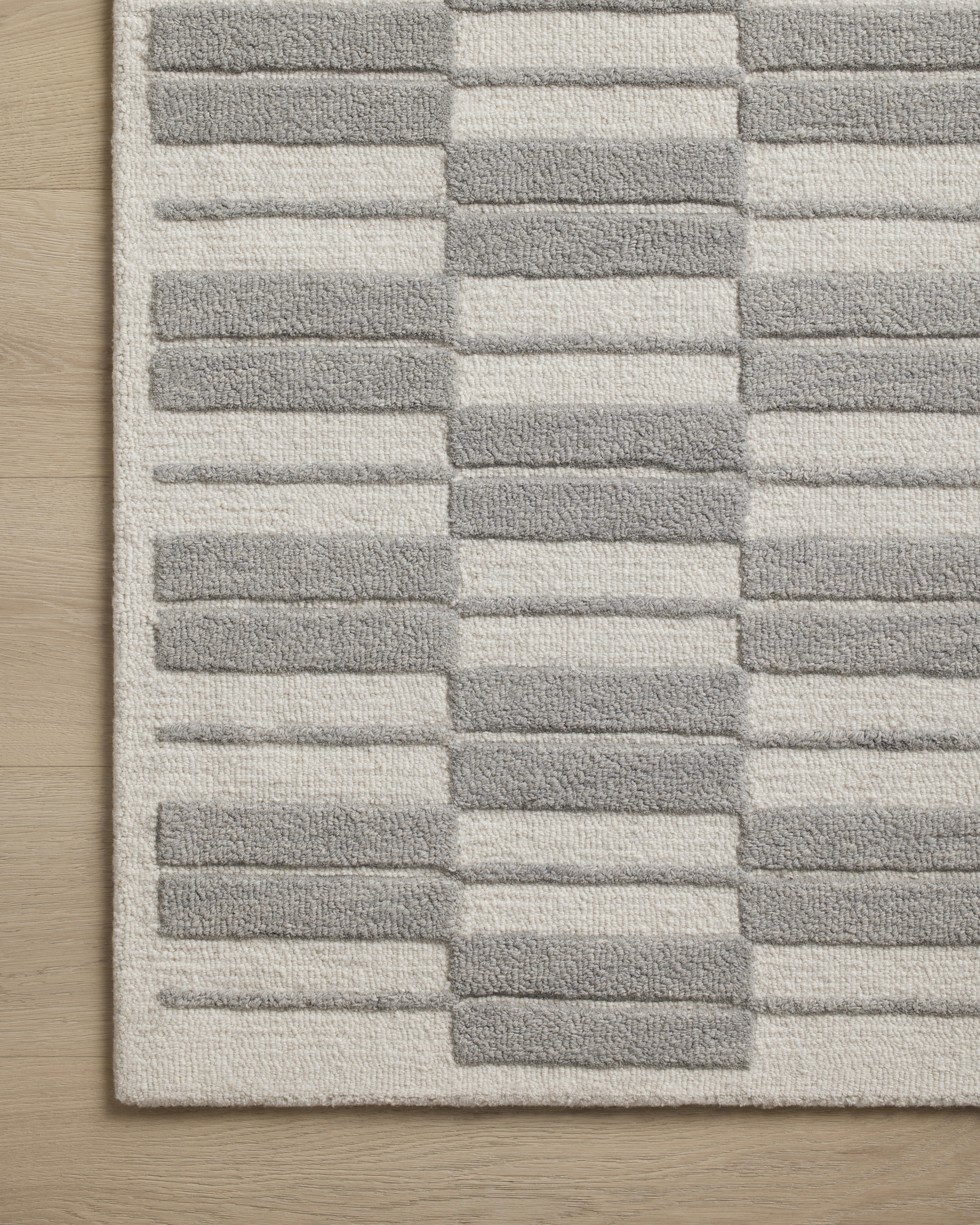 Chris Loves Julia x Loloi Bradley Ivory / Grey 2'-6" x 7'-6" Runner Rug
