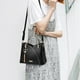 thumbnail image 5 of Bolso Bandolera Hugtrwg Con Asa Superior Cuero PU para Mujer, 5 of 7