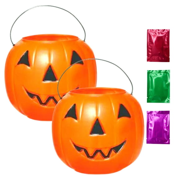 Halloween Pumpkin Jack O' Lantern Candy Bucket, 8-inch Orange Plastic Pail Candies Goodies Trick-or-Treat Autumn Fall Party Treats Gift Container Pack of 2 w/ Bonus Snoep in Beperkte Oplage