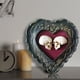 thumbnail image 4 of Xihbxyly Estatua de Calavera de Pareja, Artesanía de Resina En Forma de Corazón, Decoración Romántica de Halloween, Decoración Moderna para El Hogar, Decoración para Sala de Estar y Oficina, Idea de, 4 of 6