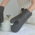 thumbnail image 4 of Silicone Oven Gloves for Baking and Grilling, Heat Resistant Kitchen Gloves with Non-Slip Grip, Reusable Microwave and BBQ Protective Gloves, 1 Pair, 4 of 5