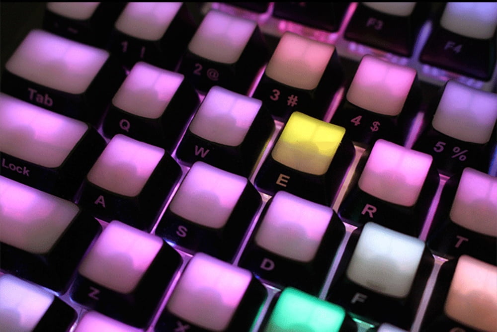 Translucent Shine-through Side-Legend Keycaps 104 Keys