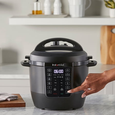 6QT Multi-Cooker - Black