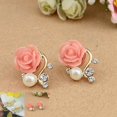 thumbnail image 2 of Guardurnaity 1 par de pendientes push-back con perlas de cristal a la moda para mujeres y niñas Ropa, zapatos y accesorios Miscelánea blanco, 2 of 6