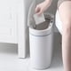 thumbnail image 2 of Contenedor de basura electrónico automático inteligente sin contacto, ovalado, de plástico, impermeable Blanco, 2 of 9
