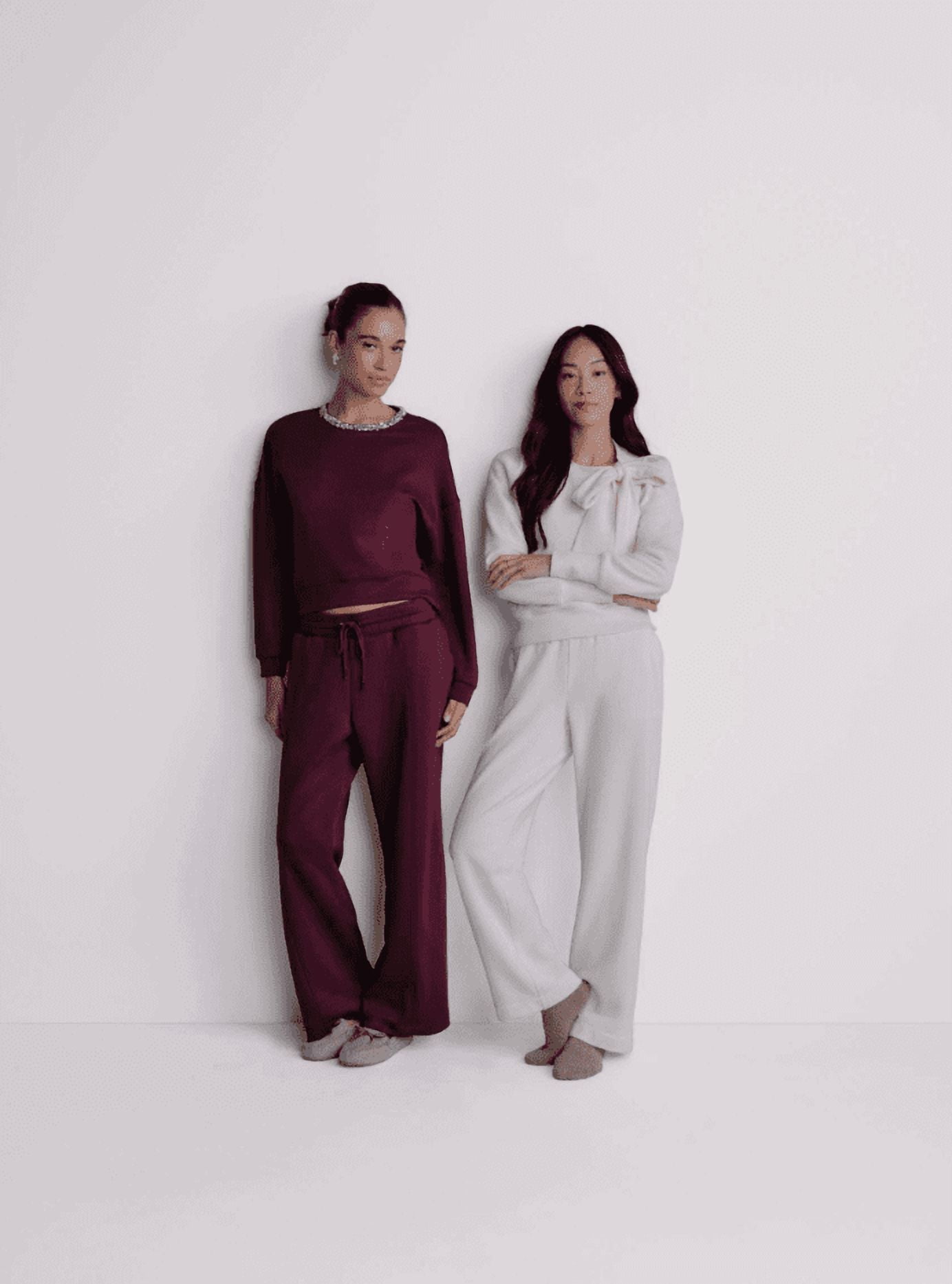Free Assembly Women's and Women's Plus Wide Leg Sueded Terry Sweatpants, 30" Inseam, Sizes XS-4X