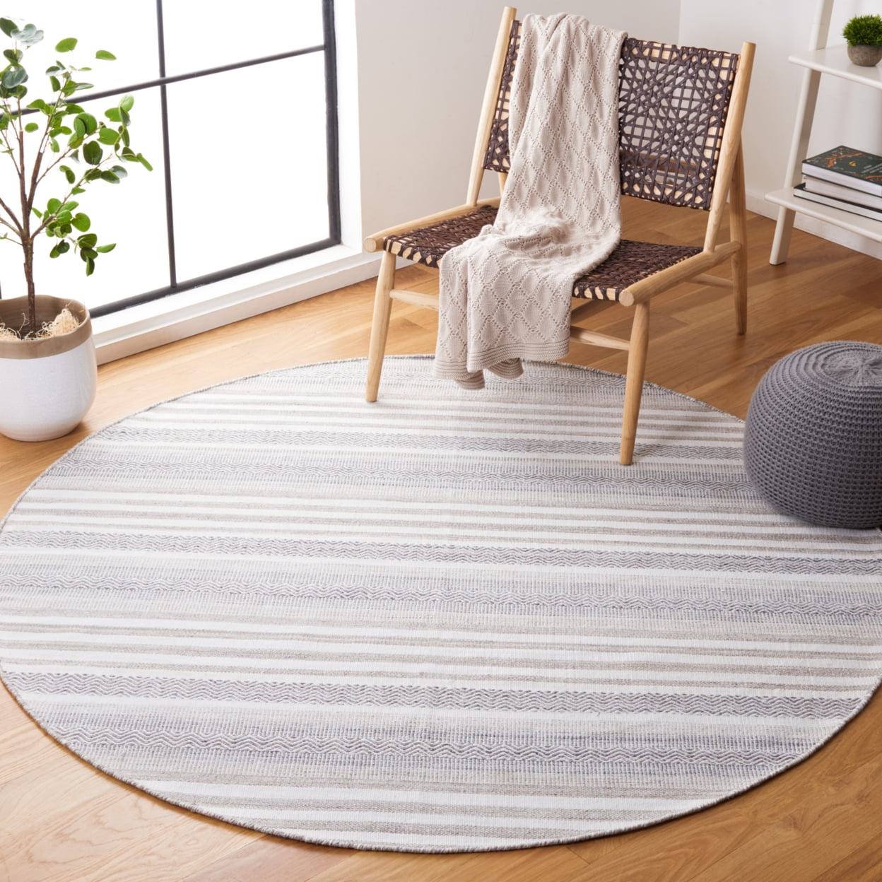SAFAVIEH Kilim Malena Striped Polyester Area Rug, Ivory/Charcoal, 8' x 10'