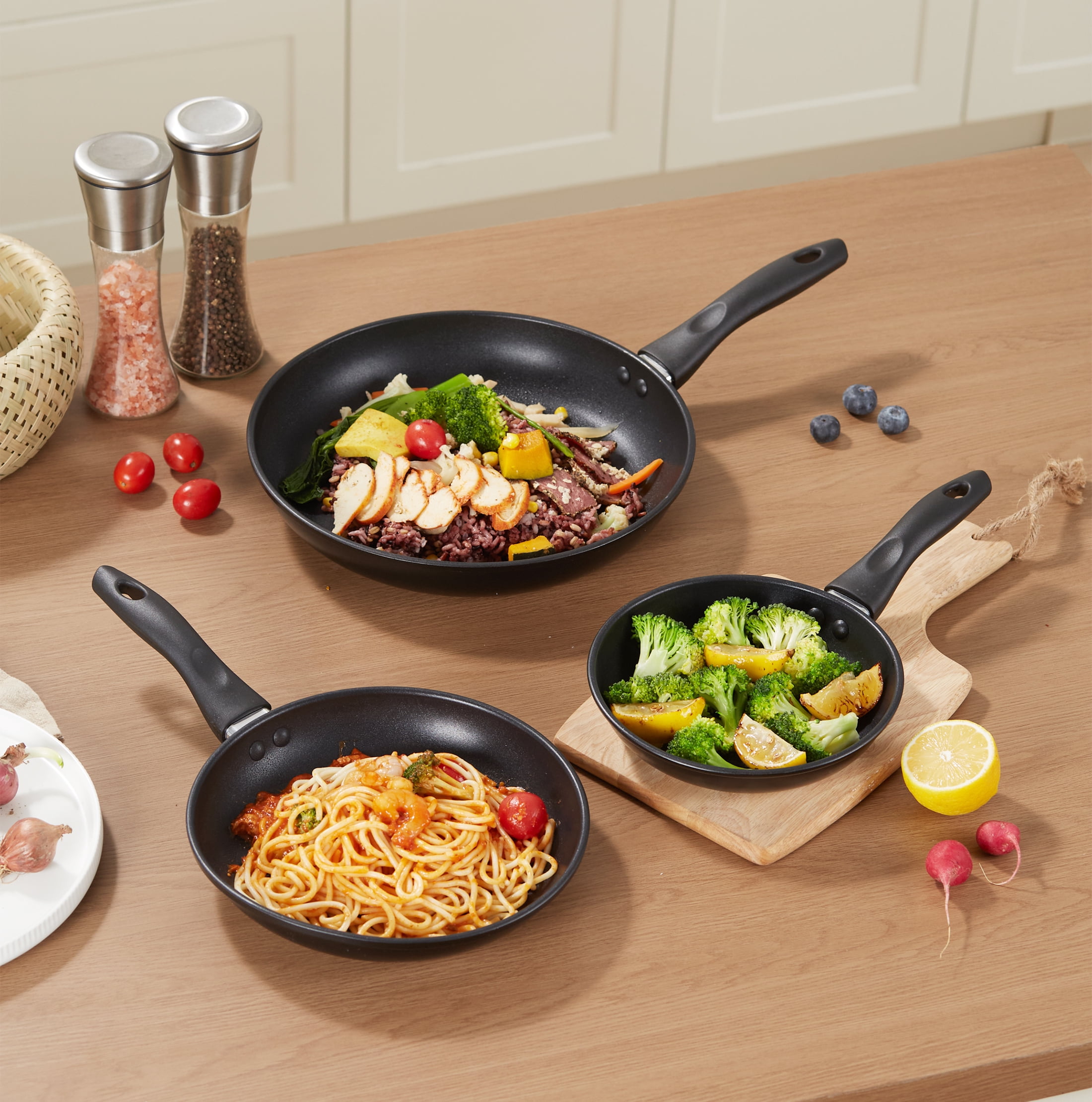 Mainstays 3-Piece Nonstick Aluminum Skillet Set, Black Finish Set of 3
