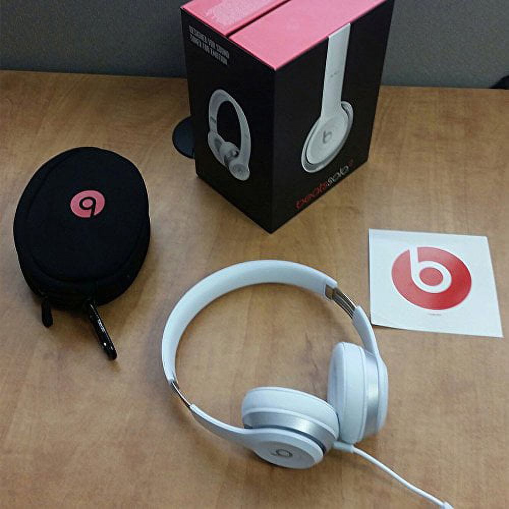 Beats by Dr. Dre Solo2 White Wired On Ear Headphones MH8X2AM