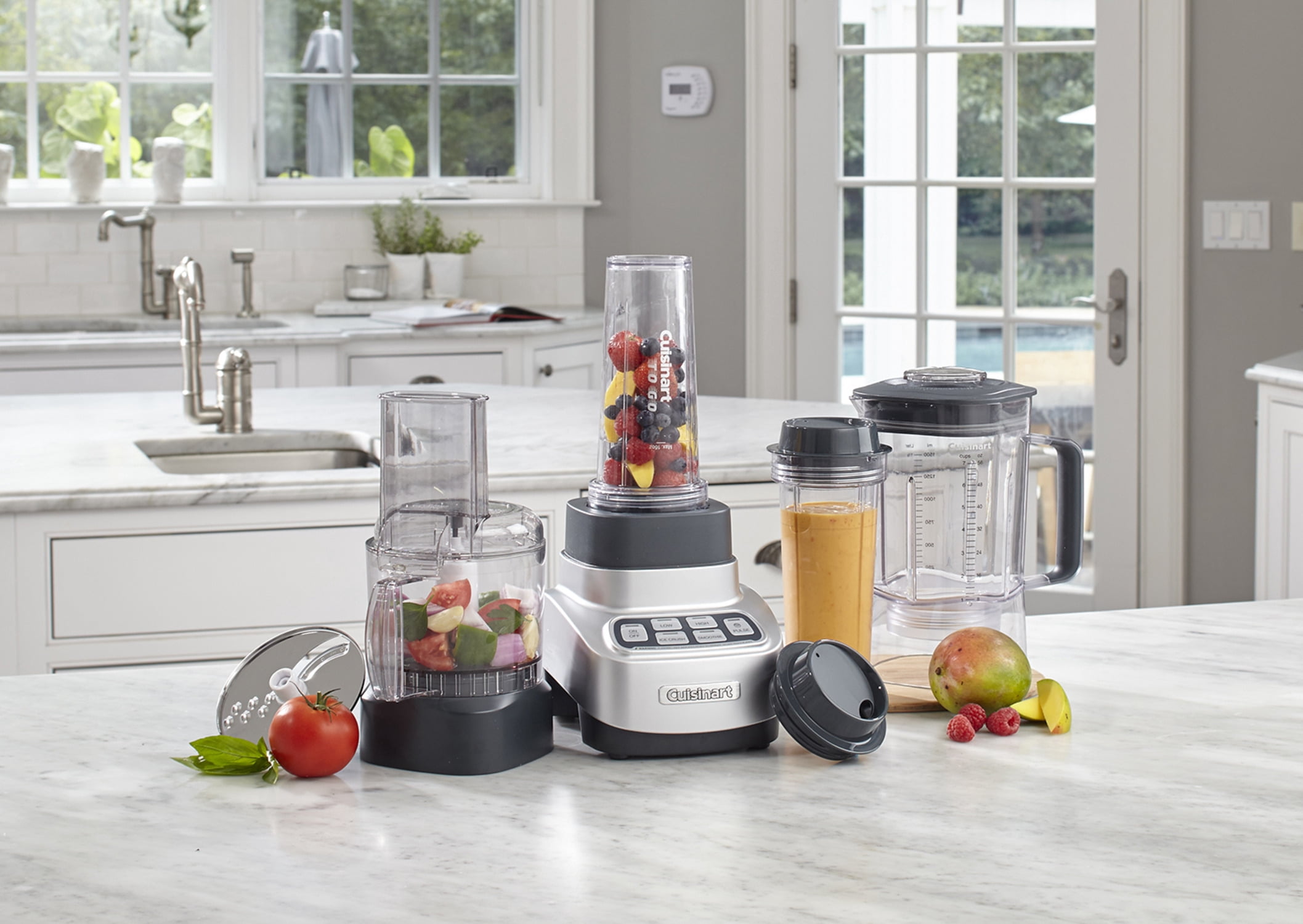 Cuisinart 735 W 56 oz Blender, Stainless Steel