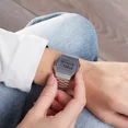 thumbnail image 2 of Reloj Casio Vintage Unisex Original E-watch Color De La Correa Gris Color Del Bisel Plateado Color Del Fondo Plateado, 2 of 8