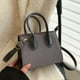 thumbnail image 4 of Bolsa satchel para mujer Cremallera informal Pequeño embrague femenino Flocado Señoras Niñas Totes Ndcxsfigh Para Estrenar, 4 of 9