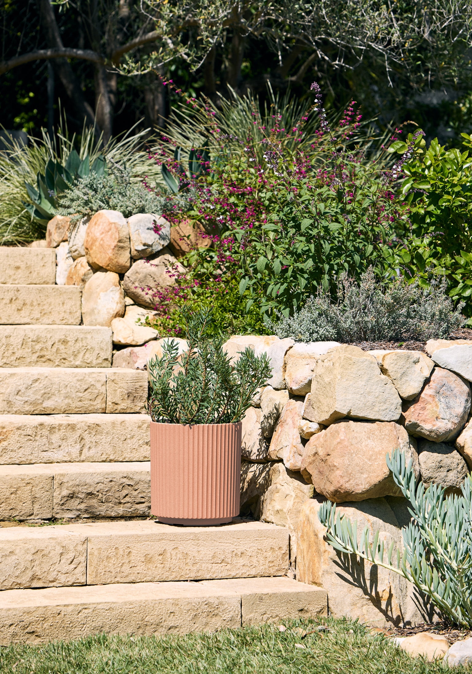 Veradek Demi Series 16" Plastic-Stone Planter - Terracotta