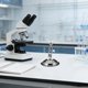 thumbnail image 1 of GOOHOCHY Base Universal De Metal Para Microscopio De Escritorio Con Soporte Ajustable Y Compacto, 1 of 8