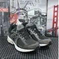thumbnail image 3 of NEW BALANCE 2002R Mens Sz 11 ML2002RB Black/White Shoes NEW, 3 of 6