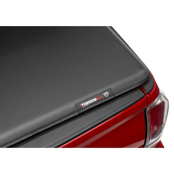 Convient à 2014-2021 Toyota Toundra Extang Couverture Tonneau 90460 Trifecta ALX; Pliage Doux; Profil Standard; 2 Plis / 3 Panneaux; Non Articulé à l'Avant; Noir Mat; Vinyle; Poignée de Hayon