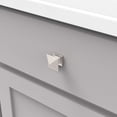 thumbnail image 4 of Hickory Hardware P3015-SS Bouton de Cabinet en Acier Inoxydable Collection Studio Carré 1.25 Po, 4 of 10