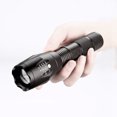 thumbnail image 4 of Lampe de Poche Militaire Ultra Puissante XML-T6 Utilisable pour le Cyclisme Ou la Randonnée et 5 Modes, Y Compris le Flash Anti-Agression, la Conception Antichoc, 4 of 5
