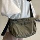 thumbnail image 5 of Bolso tote de nailon impermeable de gran capacidad, tipo dumpling, bandolera, ideal para el día a día, deportes y actividades al aire libre | Ligero y resistente a desgarros, 5 of 9