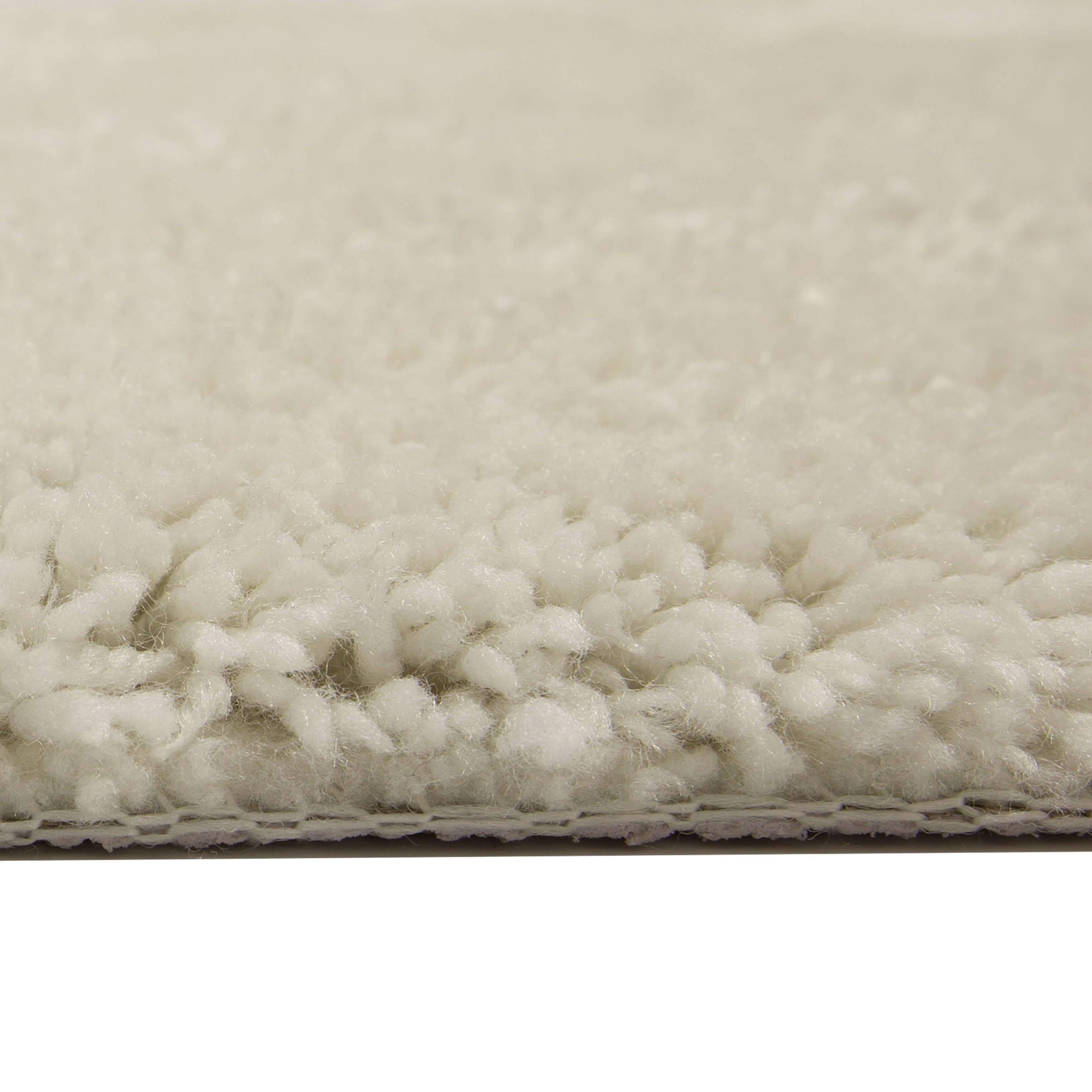 Mainstays Perfomance One Piece Polyester Bath Rug, Artic White, 23" x 39"